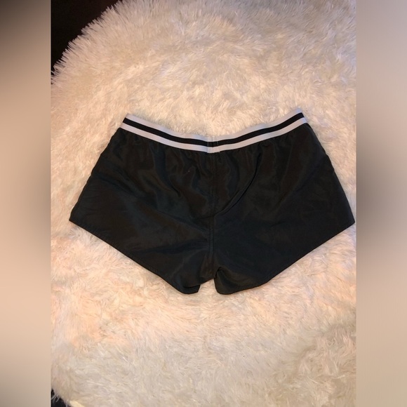 Lascana VENUS Black Women's Swim Coverup Shorts size 6 - Picture 12 of 12